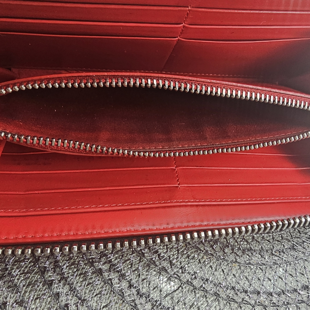 Christian Louboutin Black LOVE Wallet - Picture 8 of 9